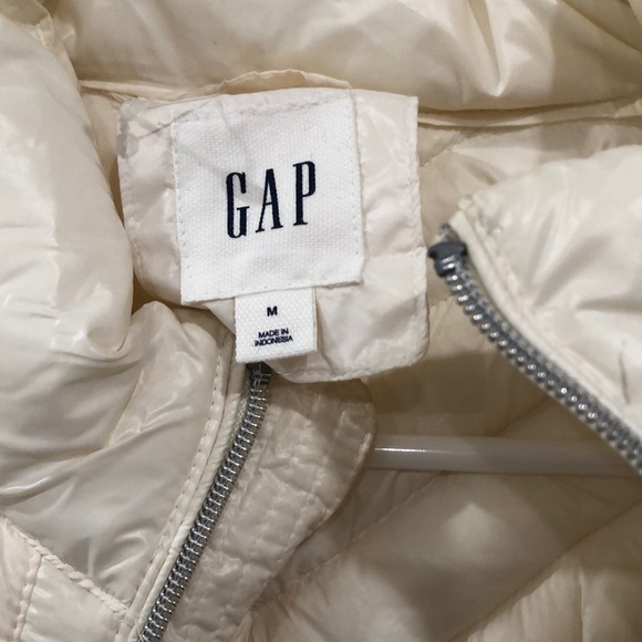 Gap vest - Picture 3 of 3